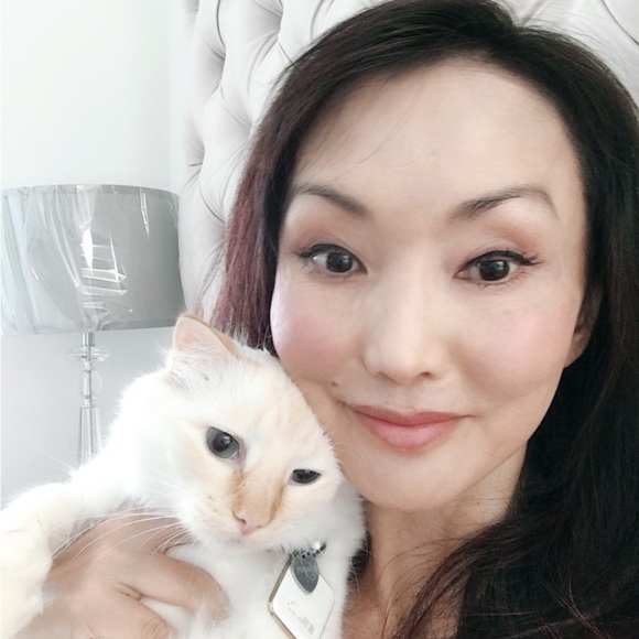 Meet your Posher, Anni - Picture 2 of 2